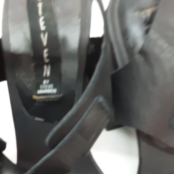 Steven Madden Black Ankle Strap Open Toe Buckle Leather Heels Sandals Size 7 - Picture 12 of 15